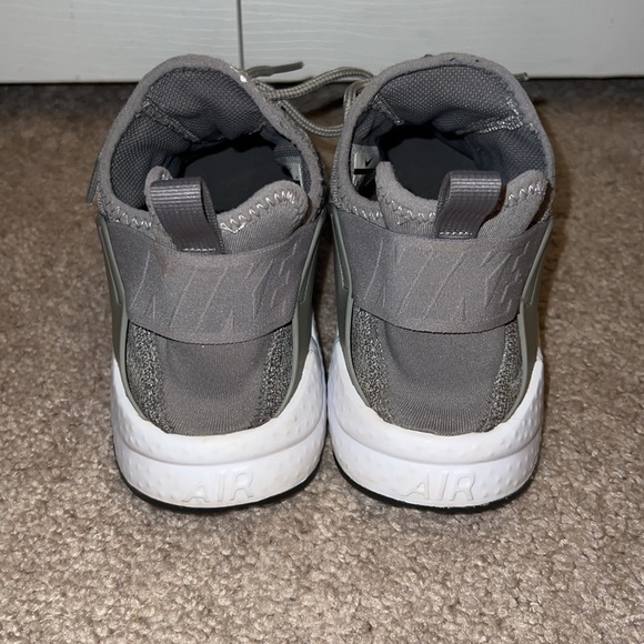 Nike Air Huarache Run Ultra Women’s 9 - Picture 3 of 3